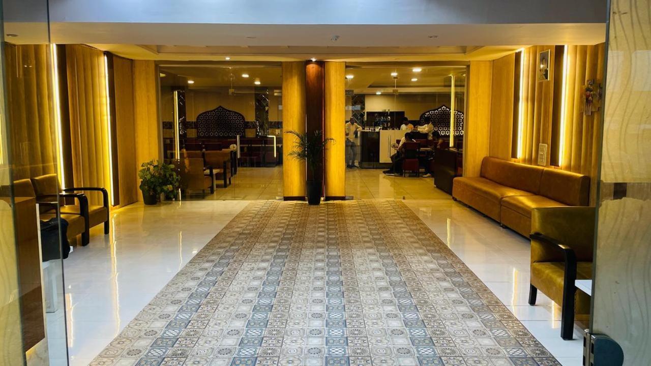 Hotel Kuber - Sonipat Murthal Rāi Dış mekan fotoğraf